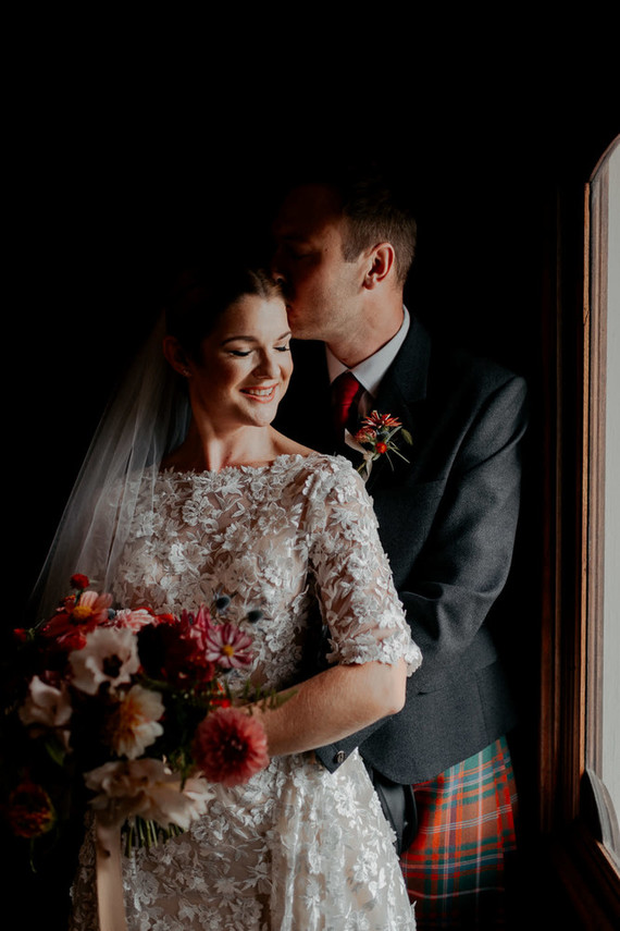 Un mariage d'automne DIY plein de réflexion... avec des kilts !