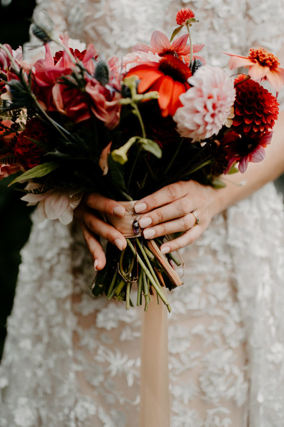 Un mariage d'automne DIY plein de réflexion... avec des kilts !