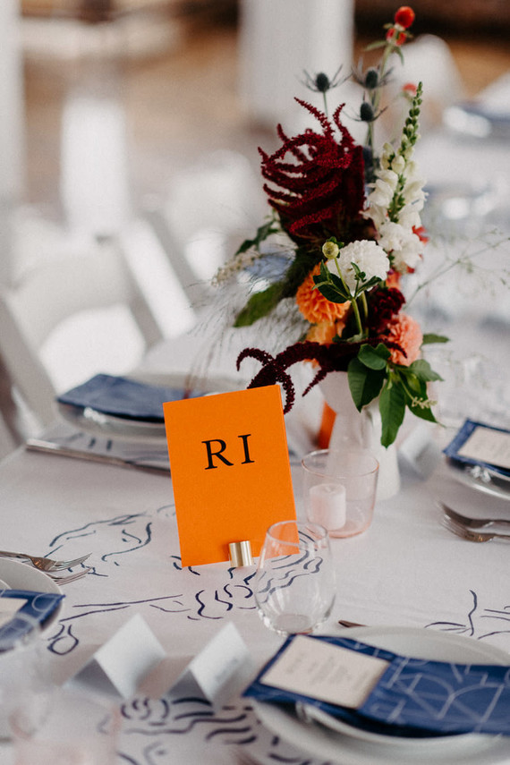 Un mariage d'automne DIY plein de réflexion... avec des kilts !