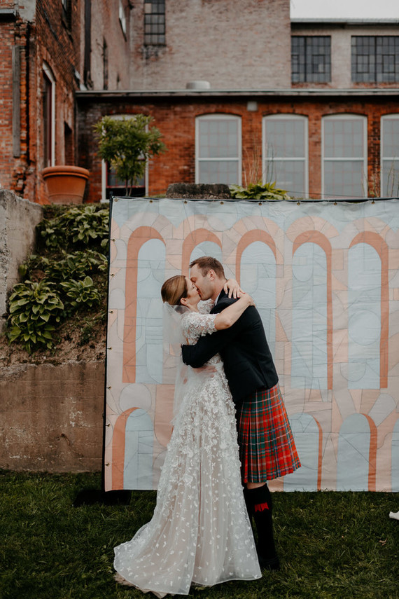 Un mariage d'automne DIY plein de réflexion... avec des kilts !