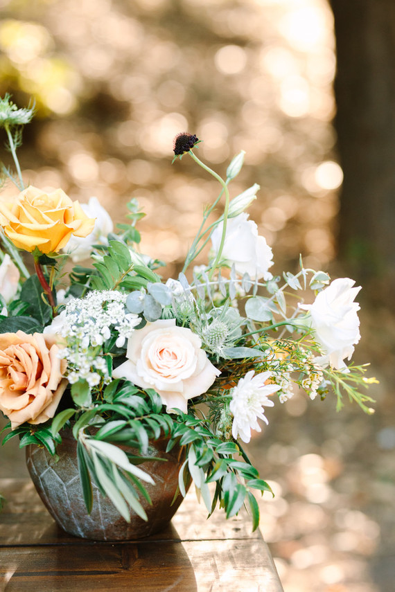 Project Darling : Un mariage vert émeraude enchanté et boisé à Julian avec une incroyable histoire