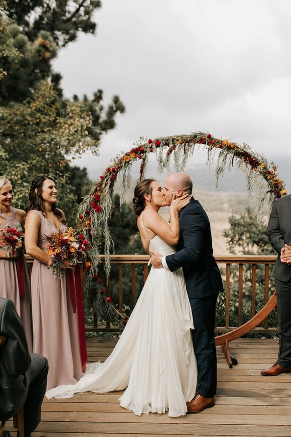 Le mariage d'automne parfait dans le pays des pommes à Sacred Mountain à Julian, CA