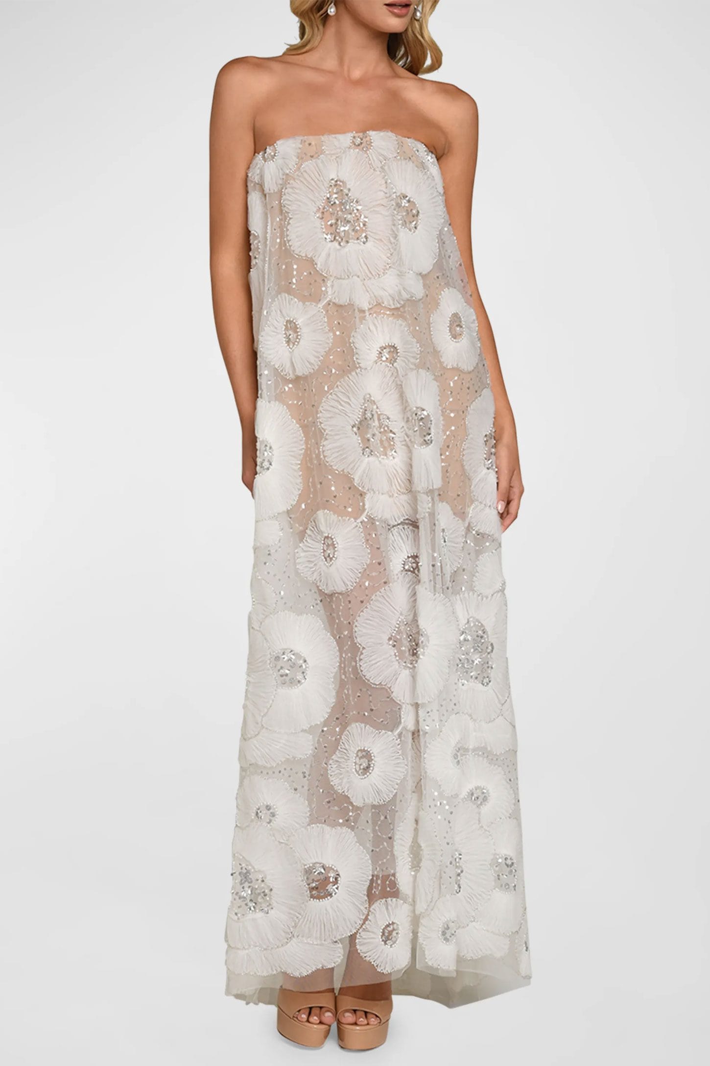 robe pour mariage broderies florales bustier tulle reception