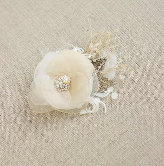 Accessoire cheveux mariage mi long LeFlowers dentelle champagne vintage